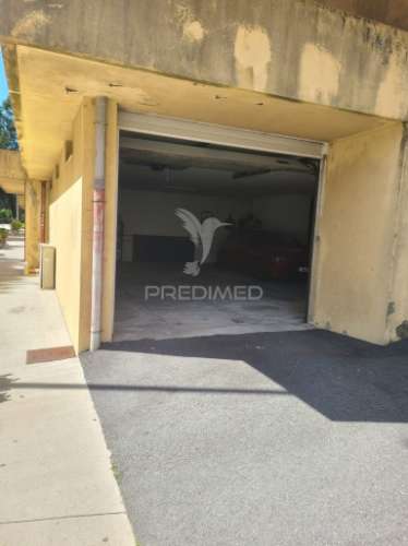 Investidor  excelente rentabilidade lugar de garagem  já arrendado