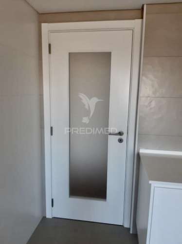 Apartamento t3 c/ suíte, 2 lugares parqueamento e arrecadação