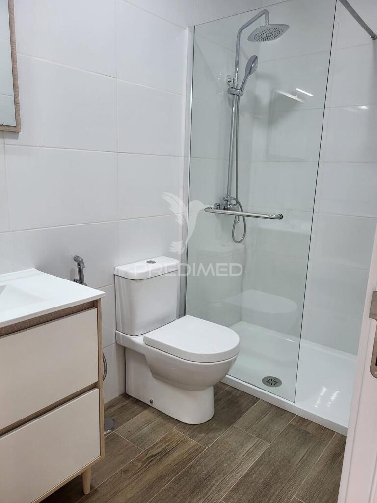 Apartamento t2 r/c totalmente remodelado  - lavradio