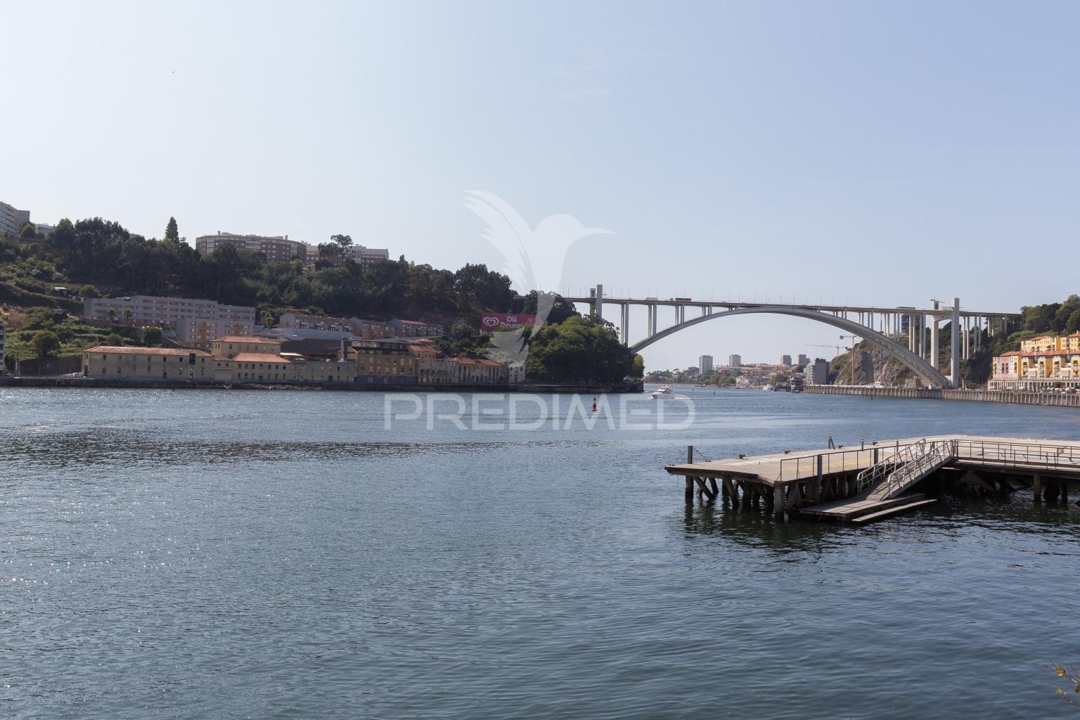 T3 vistas de rio com licença para al
