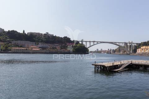 T3 vistas de rio com licença para al