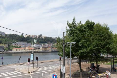 T3 vistas de rio com licença para al