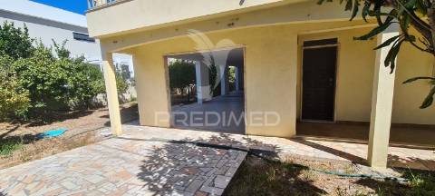 Fernao ferro t6 - moradia isolada-garagem