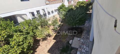 Fernao ferro t6 - moradia isolada-garagem