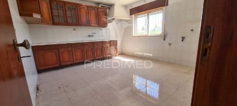 Fernao ferro t6 - moradia isolada-garagem