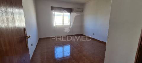 Fernao ferro t6 - moradia isolada-garagem