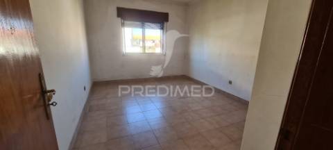 Fernao ferro t6 - moradia isolada-garagem