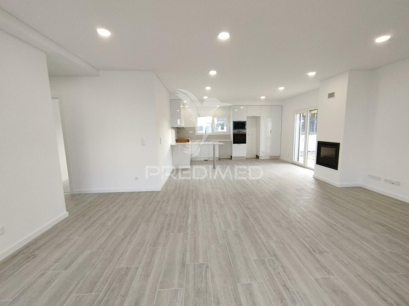 Espaço para piscina. suíte/closet