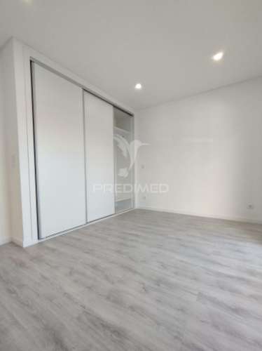 Espaço para piscina. suíte/closet
