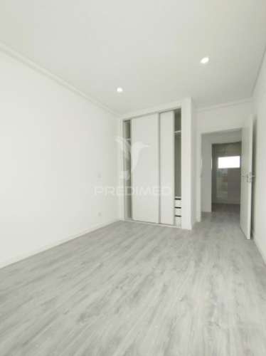 Espaço para piscina. suíte/closet