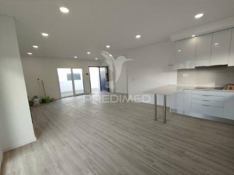 Espaço para piscina. suíte/closet
