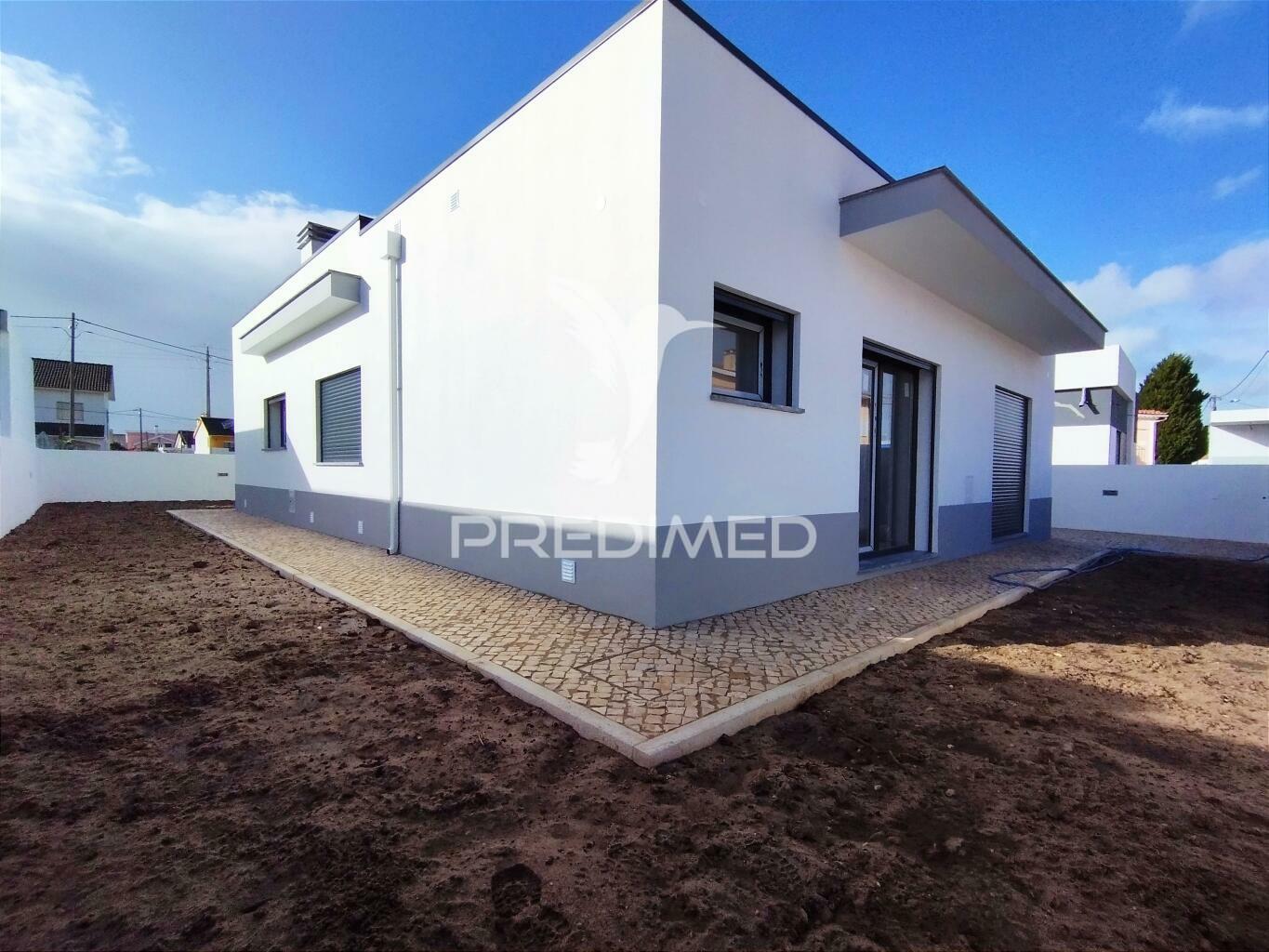 Suíte, garagem. sala e cozinha em open space de 41,7m2