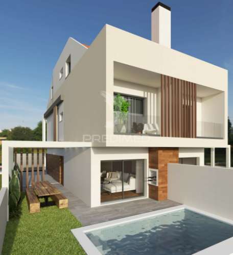 4 + 1 assoalhadas, suíte, projeto com piscina.