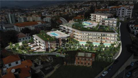 Apartamento t3 com varada vista mar no funchal