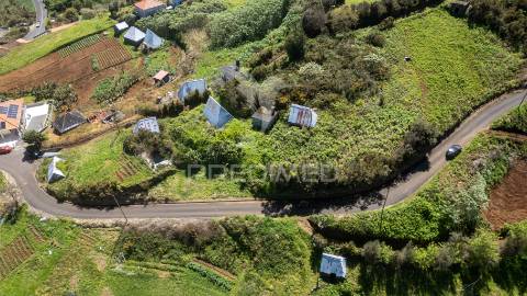Terreno misto com casa antiga  - santana - madeira