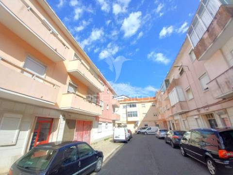 T2 - 3 ass.-quintal-venteira-amadora