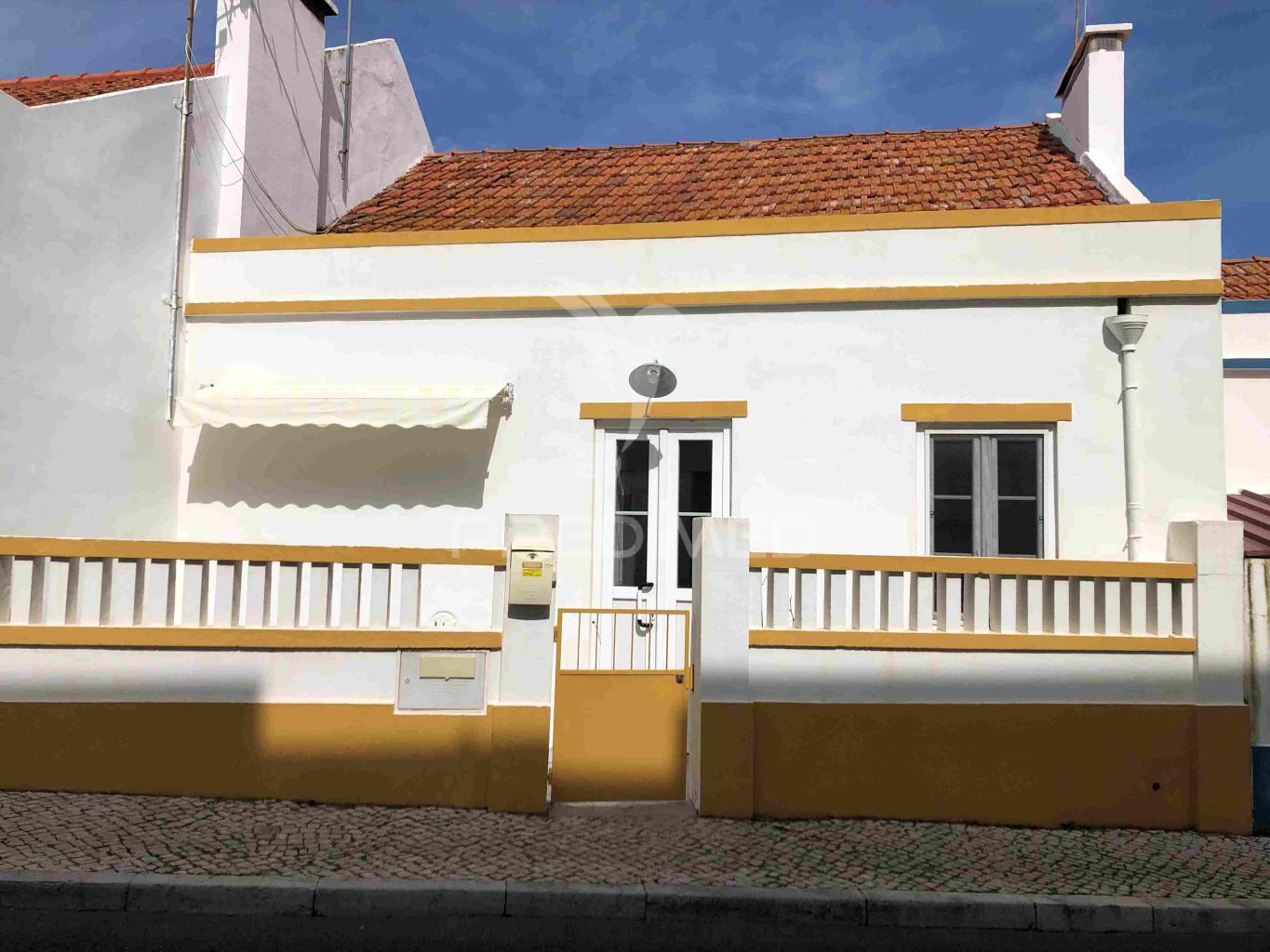 Moradia t3 no centro de grândola