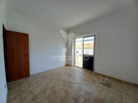 T3 - 4 ass. fogueteiro - seixal - remodelação