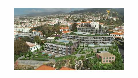 Apartamento t3 com piscina privada à venda no funchal