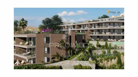 Apartamento t3 com piscina privada à venda no funchal