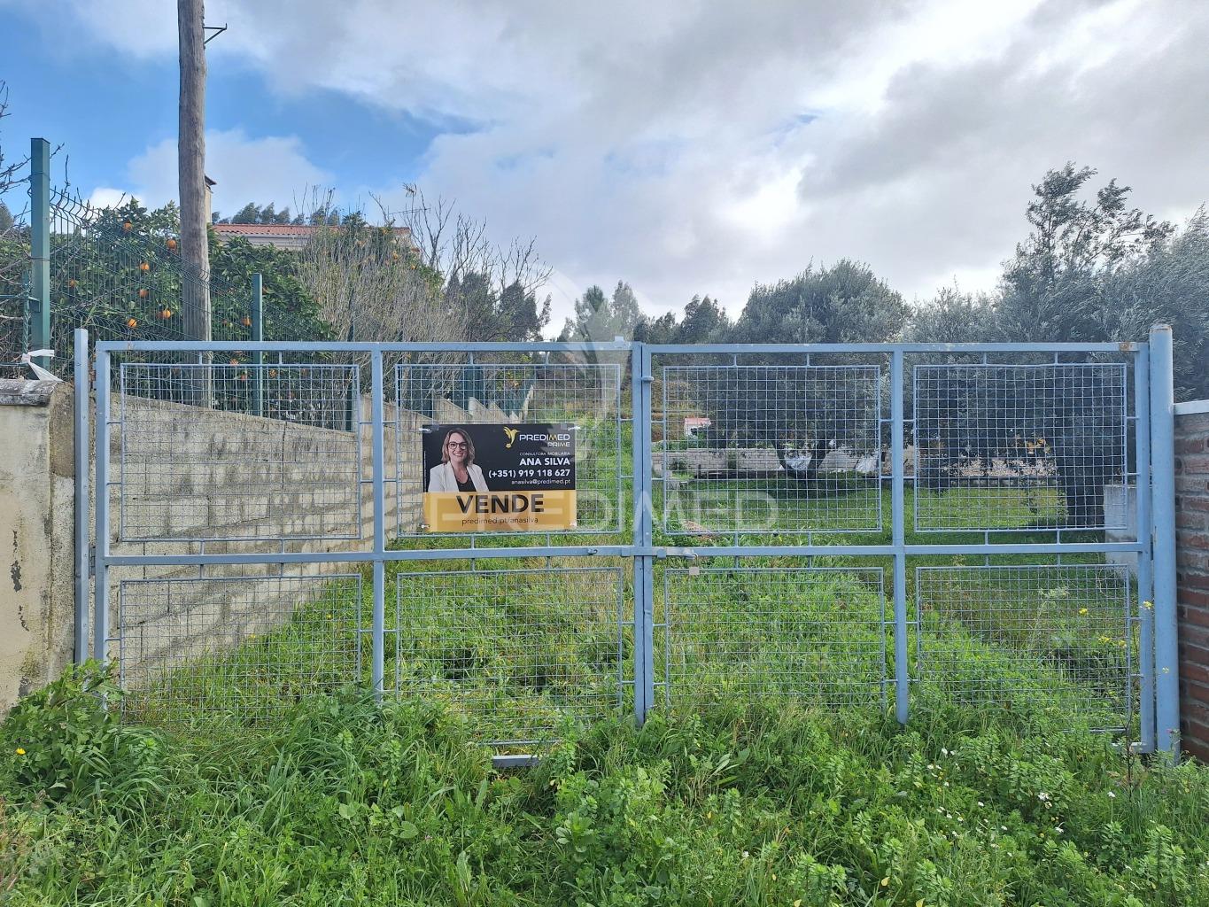 Terreno rústico com parcela urbana, casal sentista, torres novas
