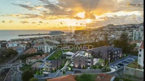 Apartamento t1 à venda com varanda e vista mar no funchal