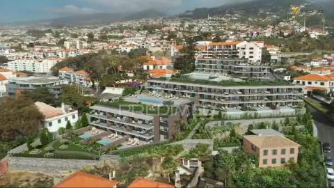 Apartamento t2 com piscina privada à venda no funchal