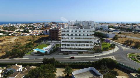 Apartamento t3 luxo, condomínio fechado, em lagos