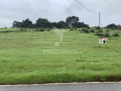 Terreno com viabilidade de construção para 29 fogos