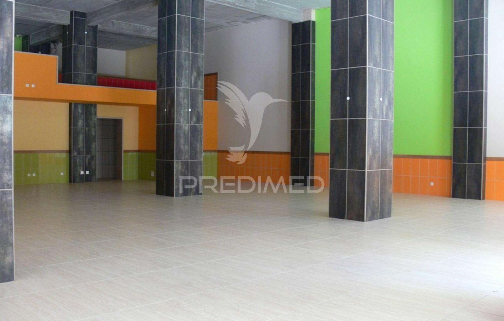 Restaurante de 576 m2, zona ribeirinha, ferragudo 
