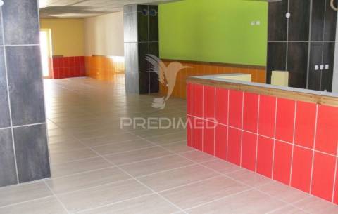 Restaurante de 576 m2, zona ribeirinha, ferragudo 