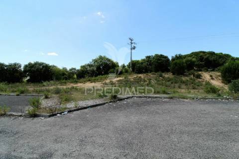 Santarém - lotes de prédio em urbanização de referência