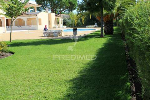 Vilamoura - apartamento com dois quartos /  two bedrooms apartment