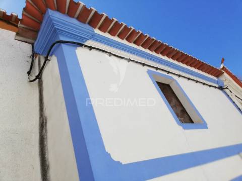 Casa antiga t3 em cabeço de vide
