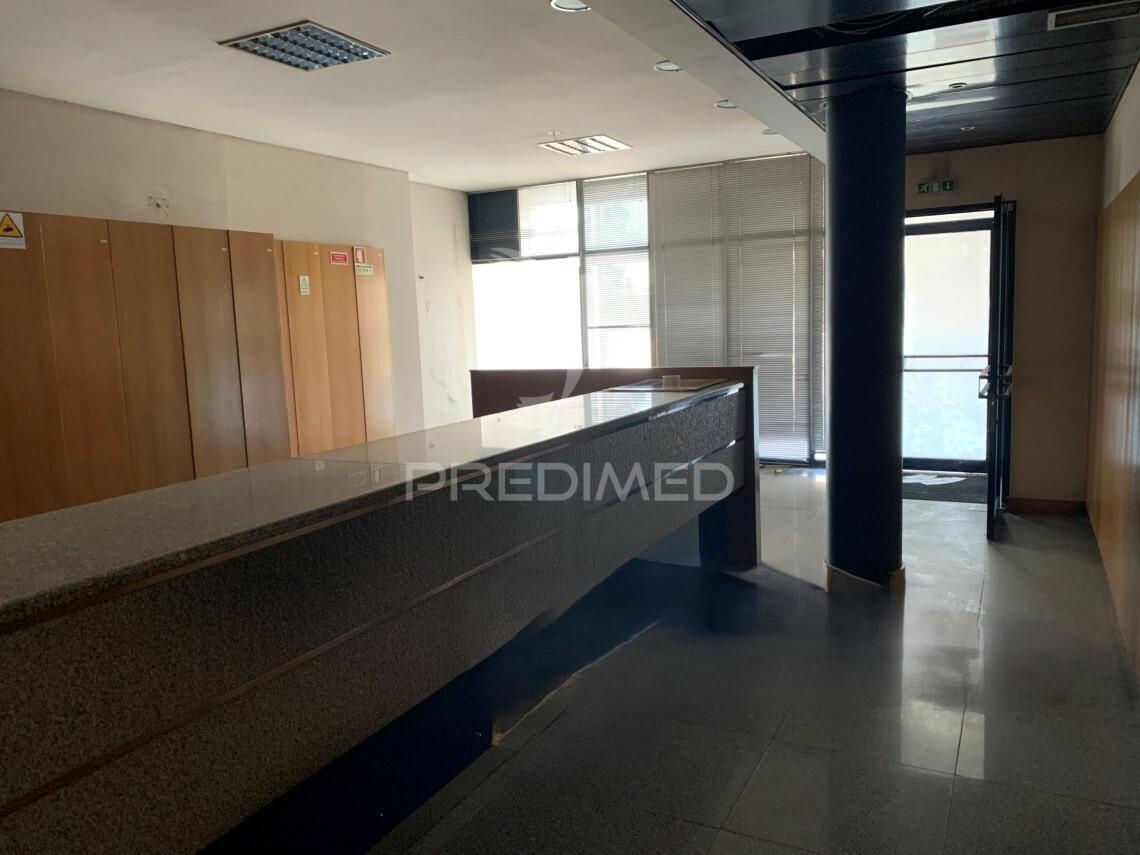 Loja comercial em  santa maria de lamas