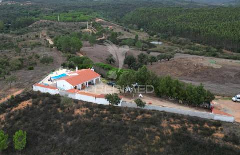 Quintinha com piscina a 9 km da zambujeira do mar