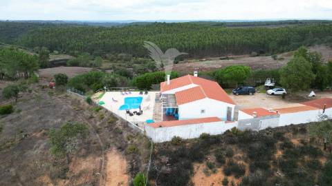Quintinha com piscina a 9 km da zambujeira do mar
