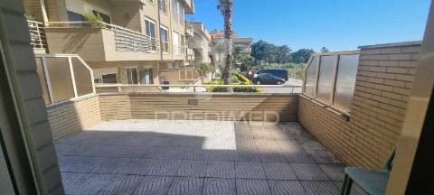 T1 c/ terraço praia de salgueiros