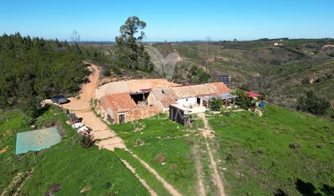 Quinta com 9,1400 ha a 21 km da praia