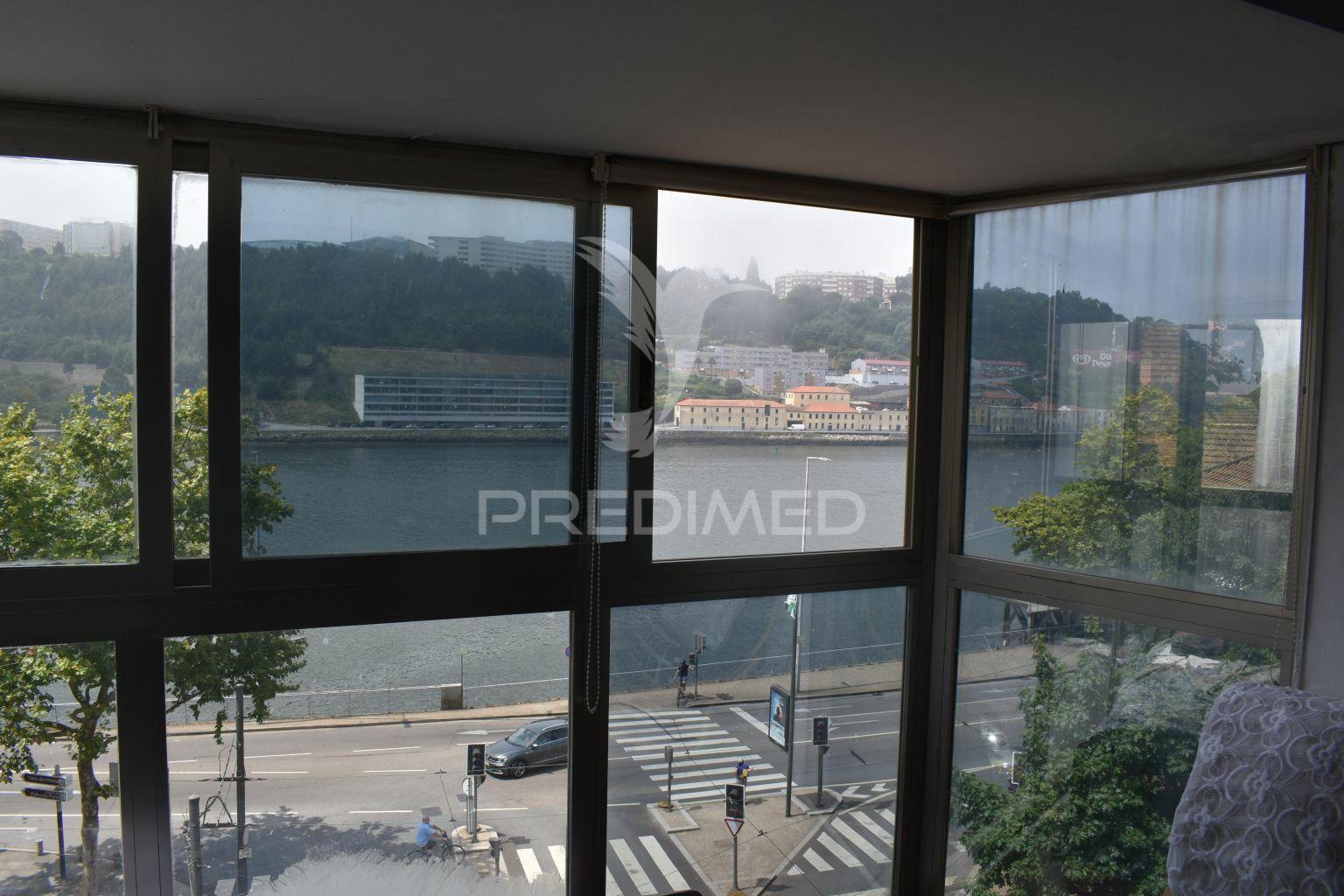 T1 mobilado - vistas rio - massarelos