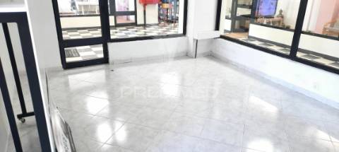 Corroios (vale milhacos) loja comercial 42m2