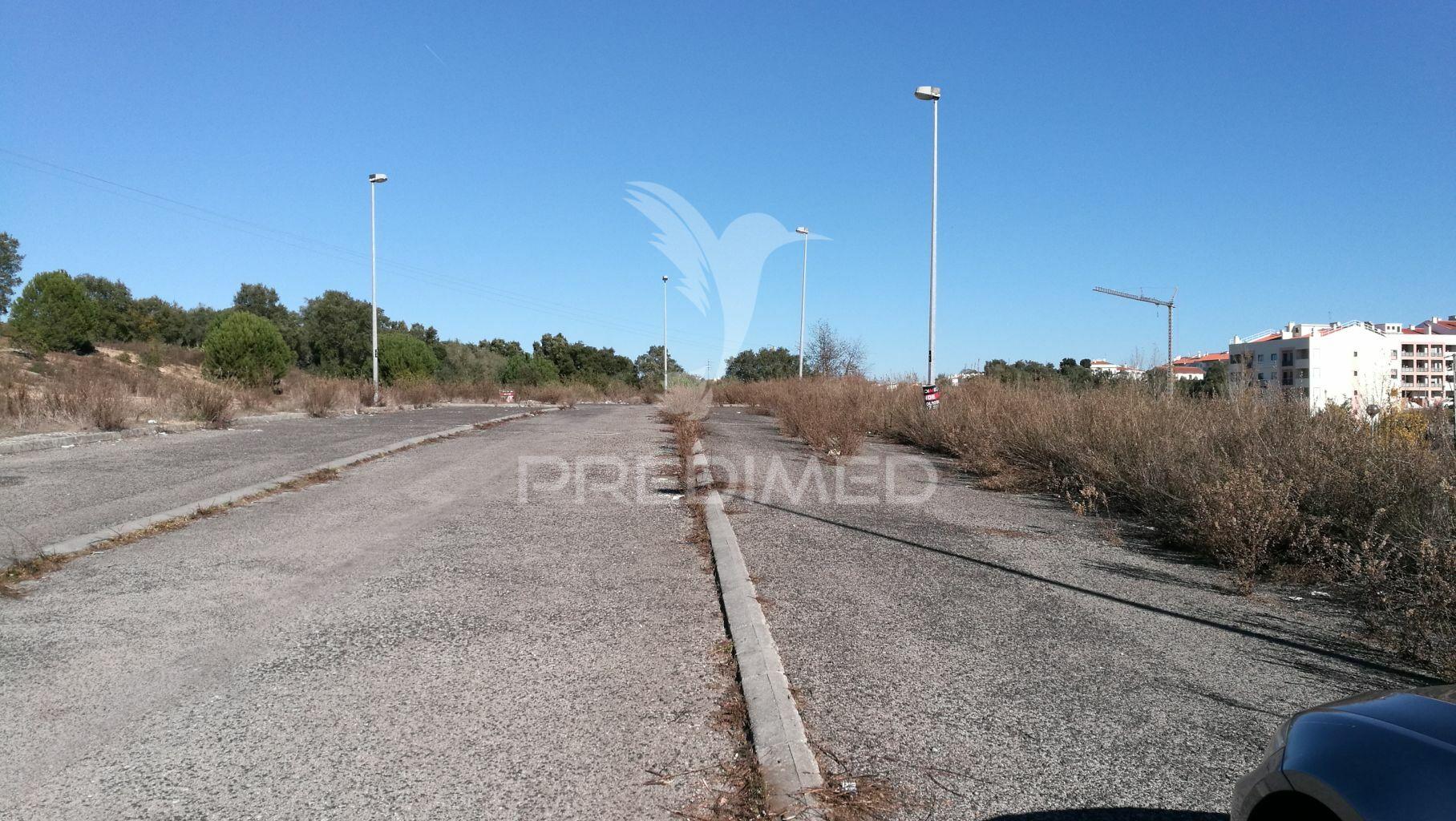 Lote prédio em santarém em urbanização de referência