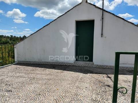Quinta com 2 hectares montargil