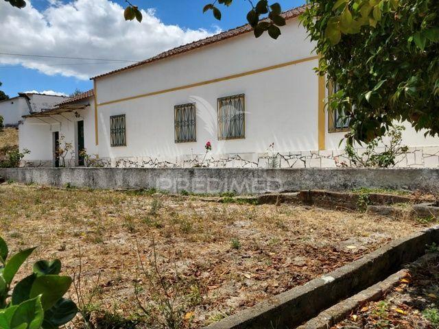 Quinta com 2 hectares montargil