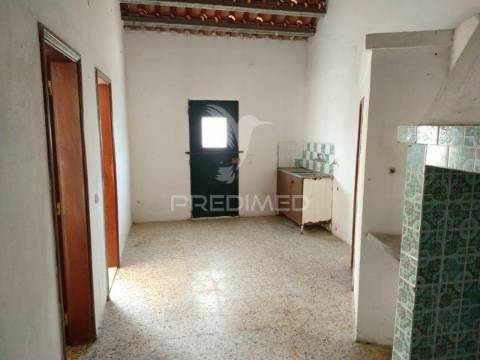 Quinta com 2 hectares montargil