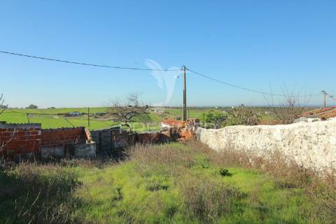 Casinha típica na aldeia alentejana de pias -serpa