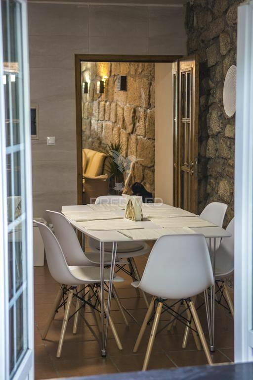 Casa antiga no centro do porto restaurada. aceitam-se propostas