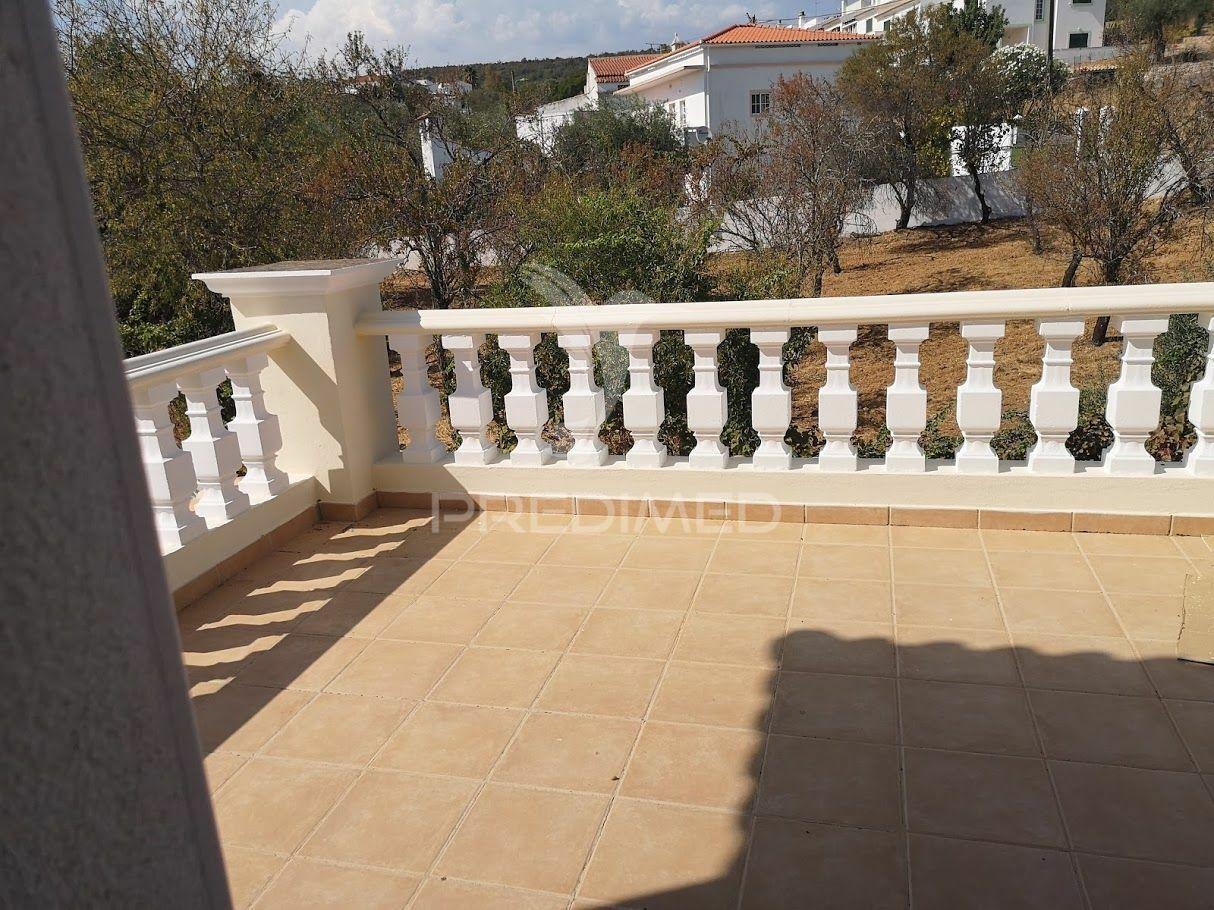 Loulé - moradia com 4 quartos / villa with 4 bedrooms