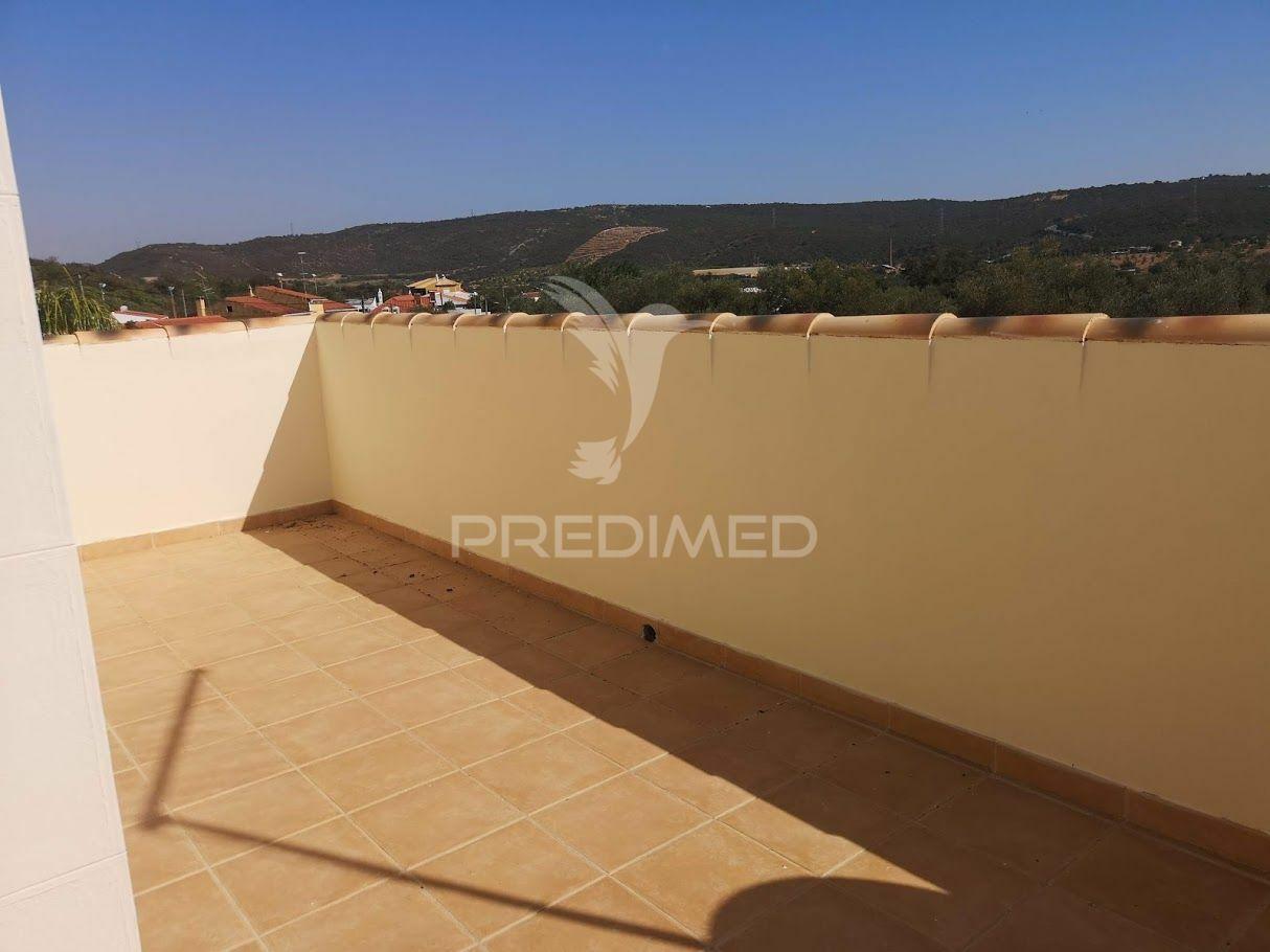 Loulé - moradia com 4 quartos / villa with 4 bedrooms