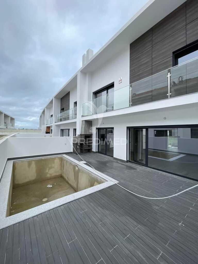 Moradia t4 com piscina - alcochete